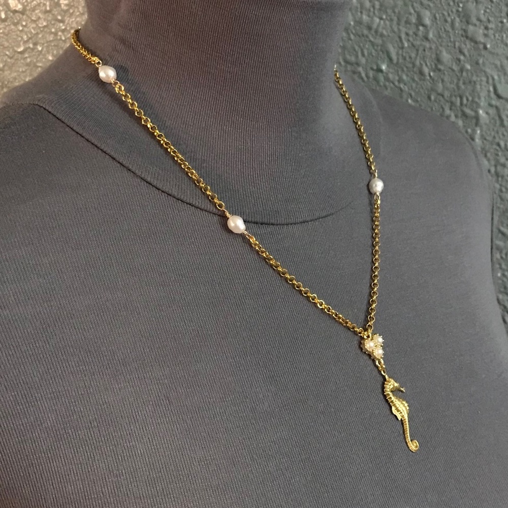Lucrezia Borgia Gold Seahorse with Pearls Renaissance Necklace, Handmade Replica - Picture 10 of 15